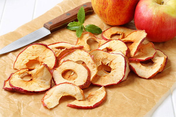 The benefits and harms of dried apples