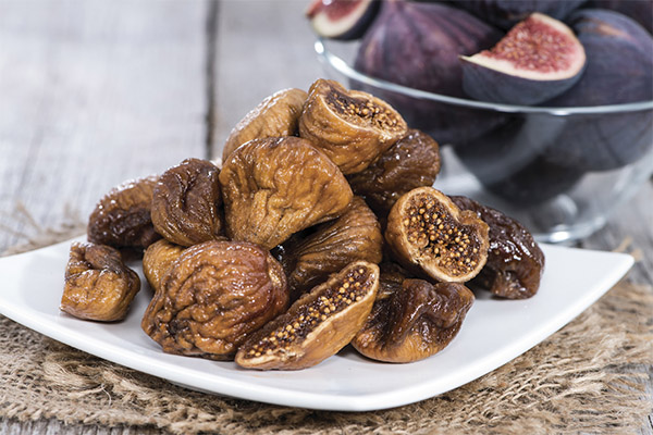 How to use dried figs