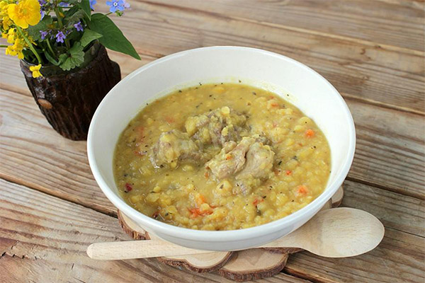 Pea Porridge with Meat