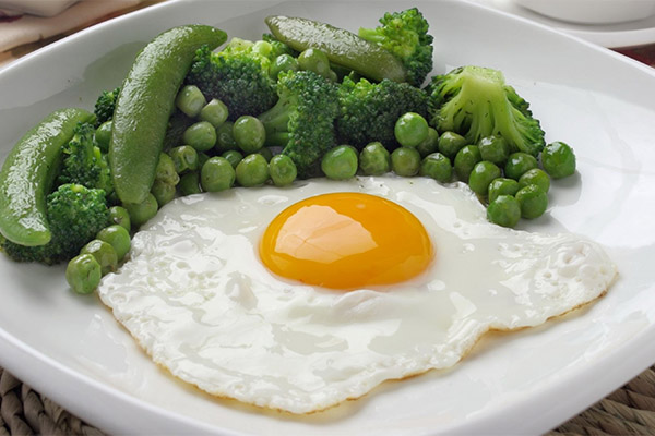 Puis-je manger des oeufs frits pour perdre du poids ?