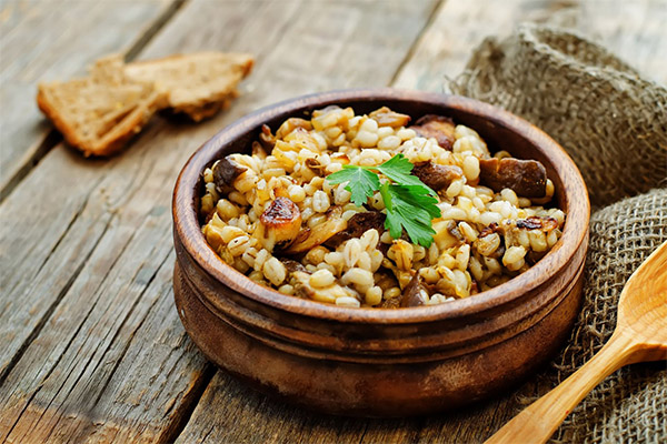 Pearl porridge with meat