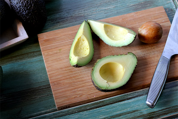 Peeling Avocados