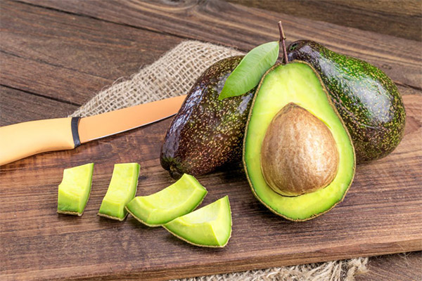 How to Peel an Avocado