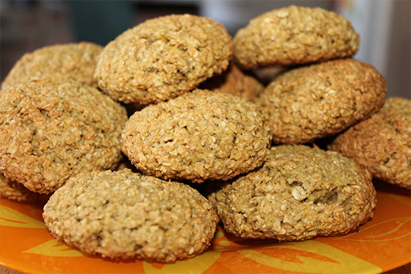 Biscuiți de fulgi de ovăz fără făină și fără zahăr