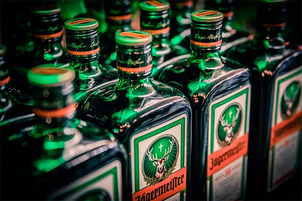 Secretele de a face Jägermeister