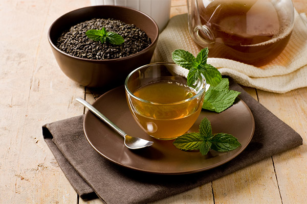 How to brew mint tea