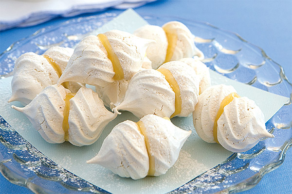 Beneficiile și daunele de meringue