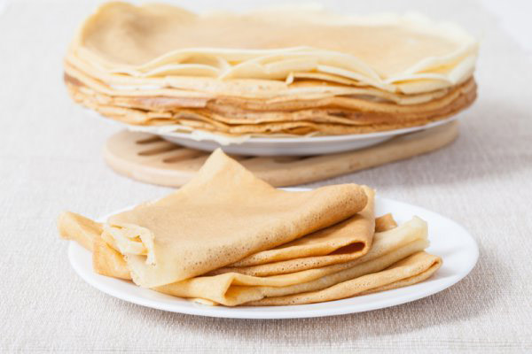 Pancakes with mineral water