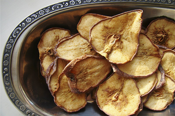 How to Properly Store Dried Pears