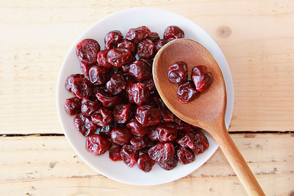 How to Dry Cherries