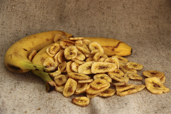 How to Dry Bananas in the Microwave