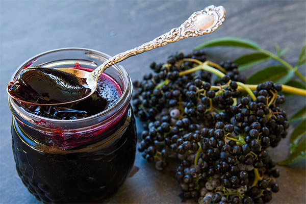 Μαύρη μαρμελάδα elderberry