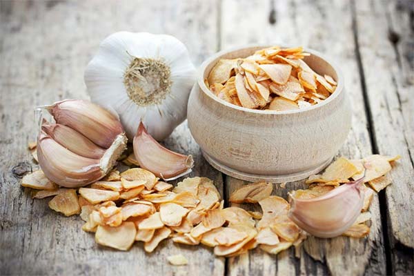 Useful properties of dried garlic