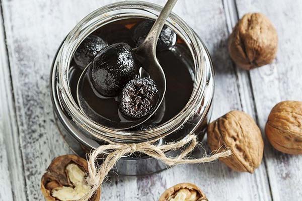 Walnut jam