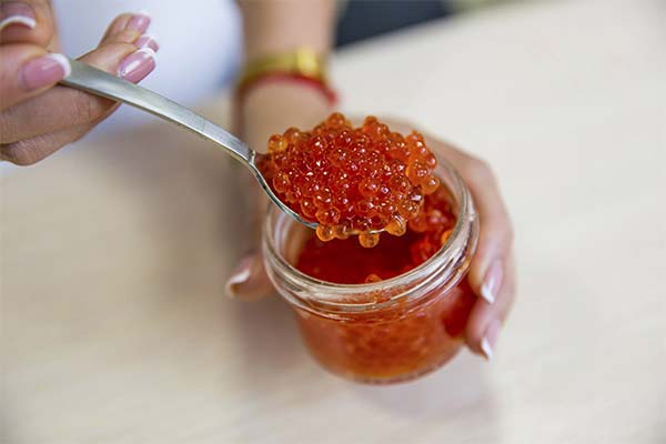 Caviar roșu la alăptare