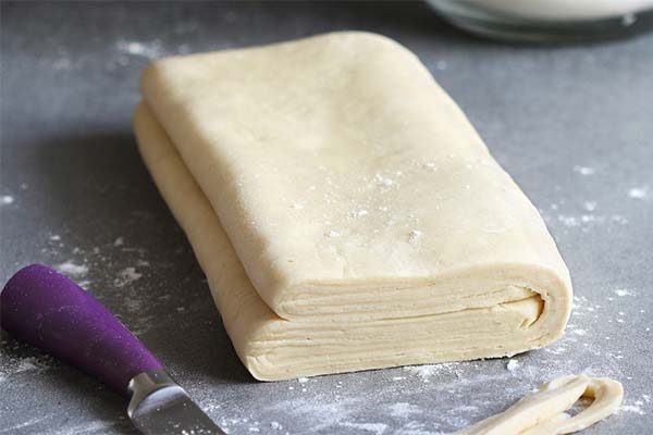 How to properly and quickly defrost the dough