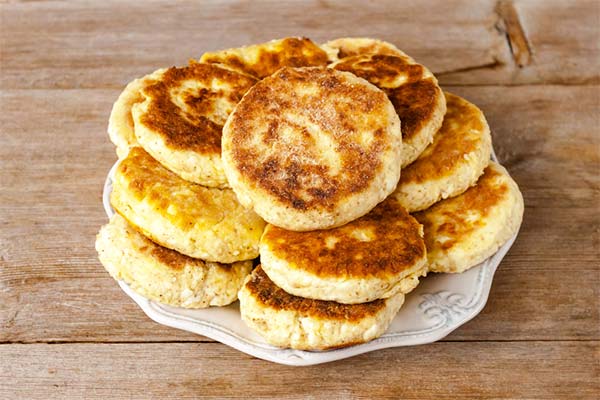 Cheese Flakes with Almond Flour