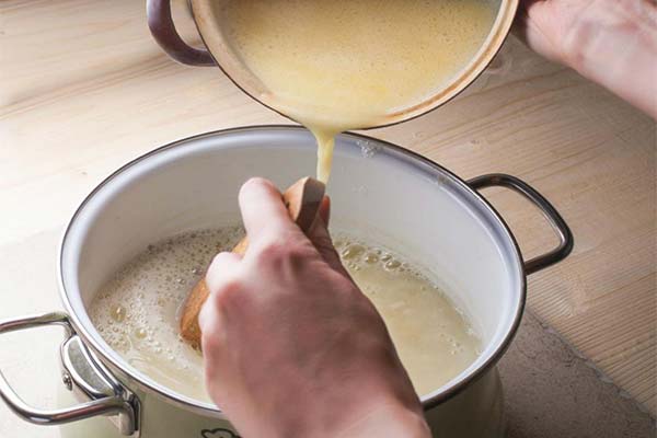 Dairy & cheese soup pots