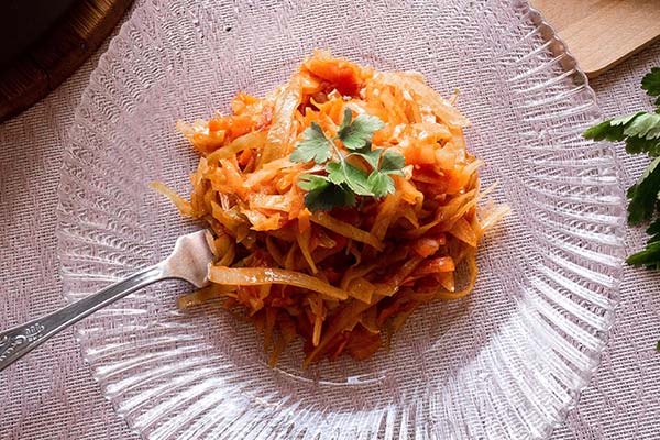 How to take the spiciness out of an overly peppered cabbage stew