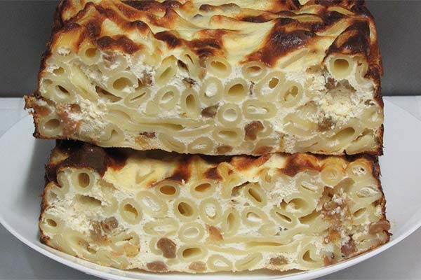 Sweet vermicelli pie